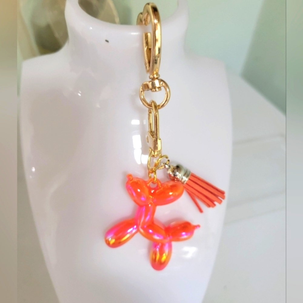 NWT LARGE Irridescent Ballon Animal Dog Poodle Keychain Bag Accessory.